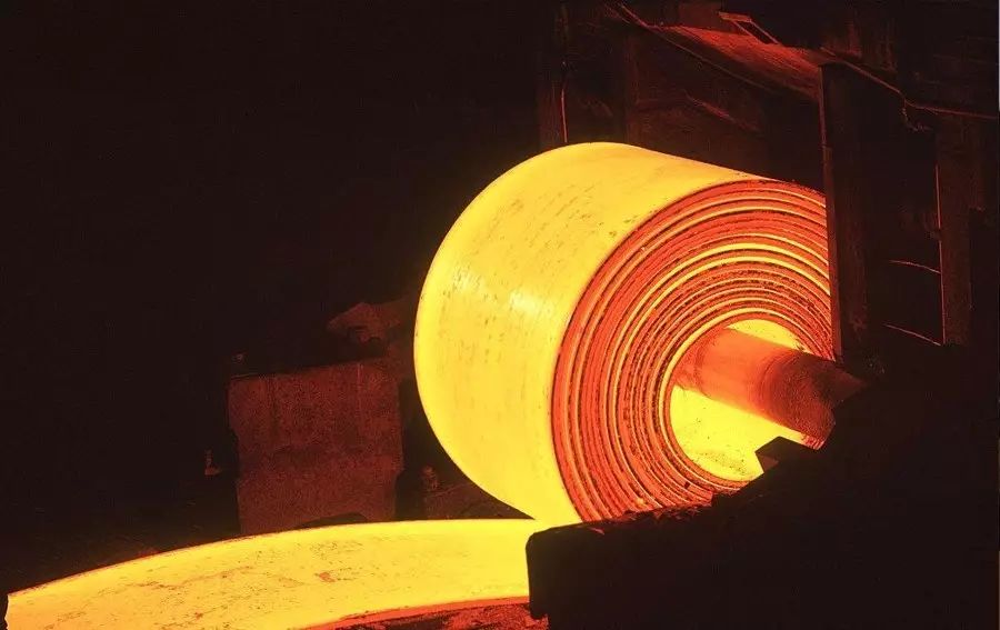 【要聞快遞】5只A股跌停，鋼鐵行業跌幅最大